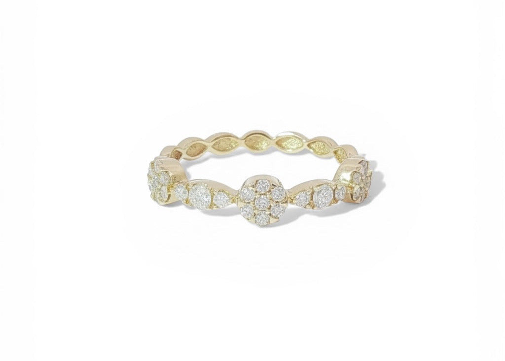 Flower cluster ring