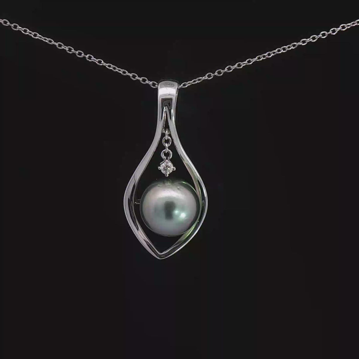 Tahitian Pearl Teardrop Pendant