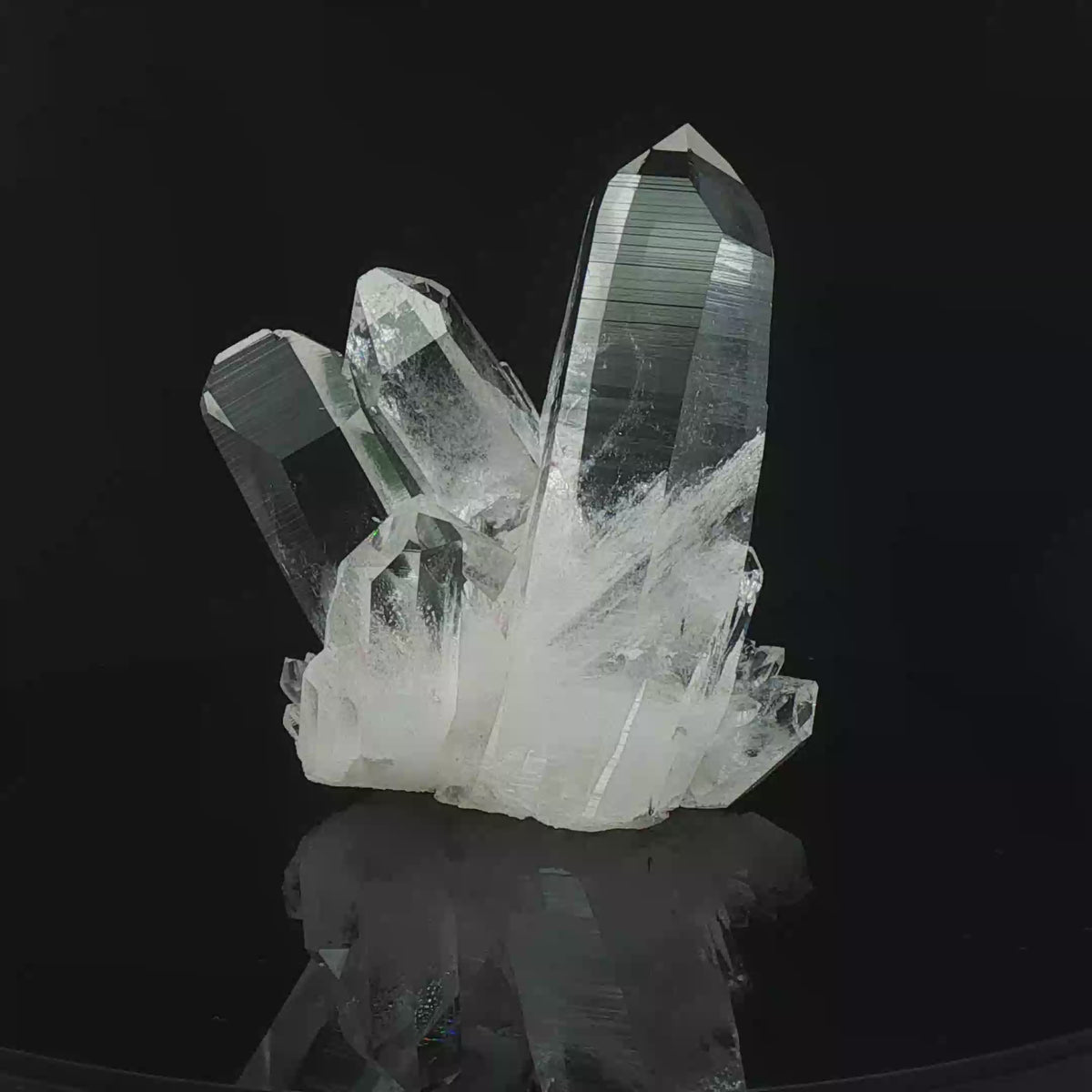 Pink Colombian quartz with phantom inclusions